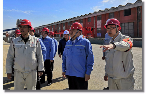 宜昌市委副書記袁衛(wèi)東到新疆宜化現(xiàn)場辦公(圖2) 宜昌市委副書記袁衛(wèi)東到新疆宜化現(xiàn)場辦公(圖2)