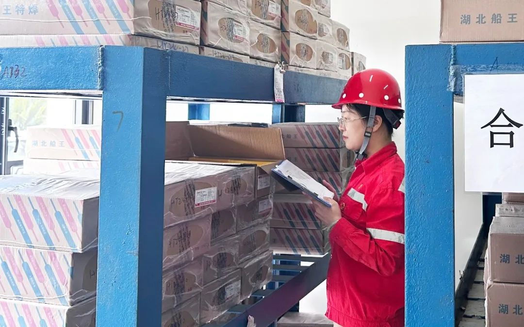 【宜化榜樣】化機公司牛艷嬌:恪盡職守勇擔當,廉潔自律揚清風(圖4) 【宜化榜樣】化機公司牛艷嬌:恪盡職守勇擔當,廉潔自律揚清風(圖4)