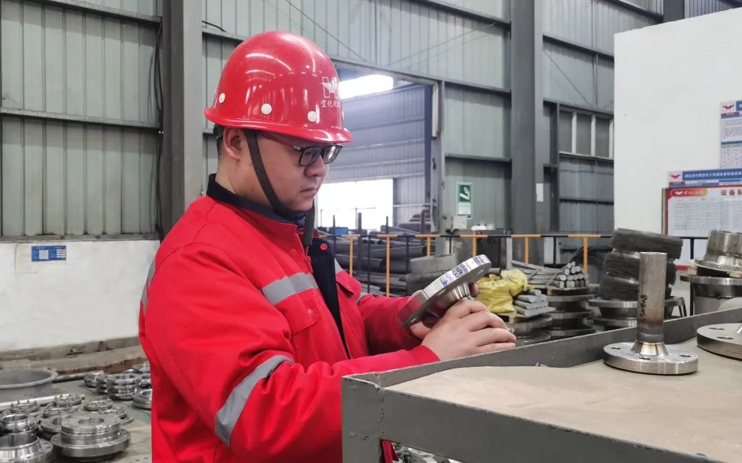 【管理標兵】化機公司黃亞華:扎根一線勤鉆研,履職盡責勇擔當(圖3) 【管理標兵】化機公司黃亞華:扎根一線勤鉆研,履職盡責勇擔當(圖3)