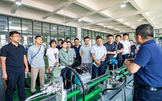 應急管理人員齊聚宜化職業培訓中心 共筑危化行業安全防線(圖1)