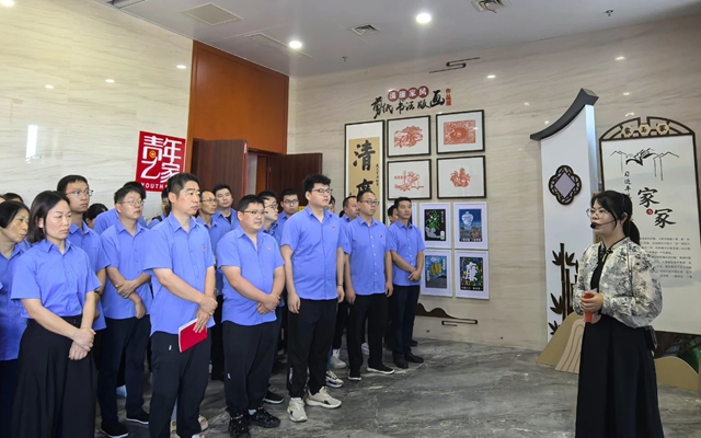 以案為鑒筑防線,清風(fēng)傳家促廉行! 宜化礦業(yè)開展警示教育活動(dòng)(圖1) 以案為鑒筑防線,清風(fēng)傳家促廉行! 宜化礦業(yè)開展警示教育活動(dòng)(圖1)