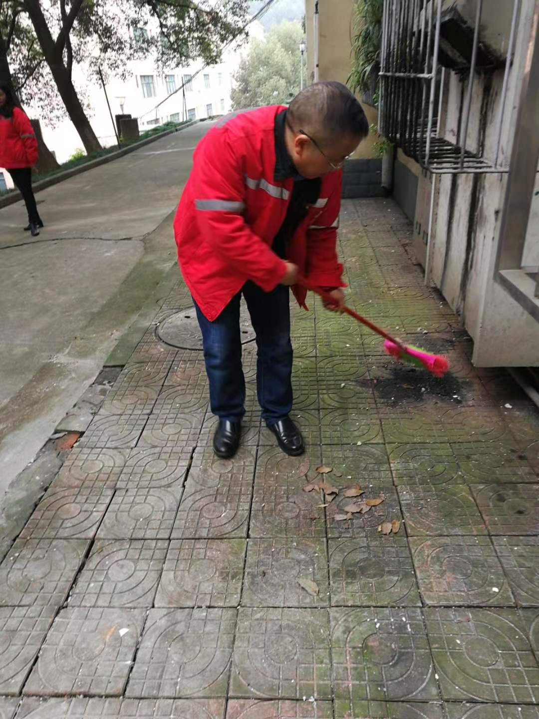 【黨建】黨員下沉 助力社區治理(圖4) 【黨建】黨員下沉 助力社區治理(圖4)